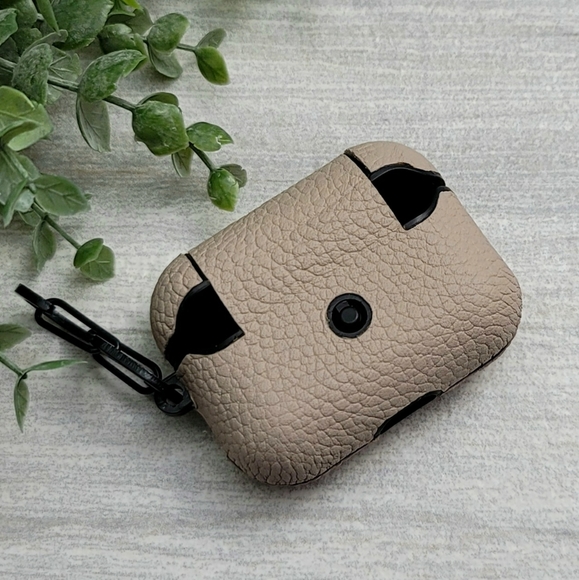 Apple Airpods Pro Leather Case Beige - Picture 2 of 5